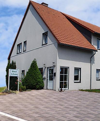 Hotel Arkona Genthin エクステリア 写真