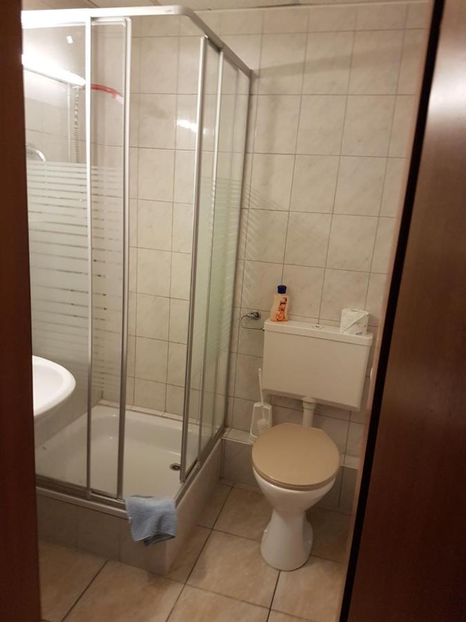 Hotel Arkona Genthin エクステリア 写真