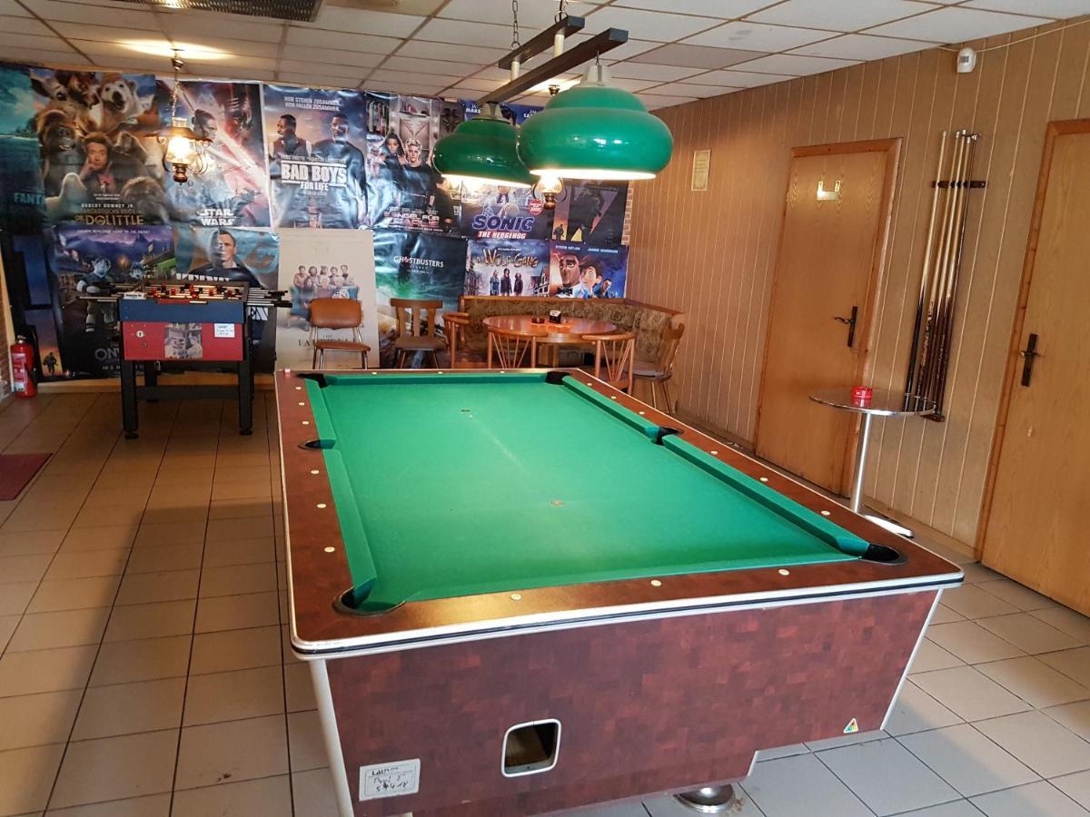 Hotel Arkona Genthin エクステリア 写真